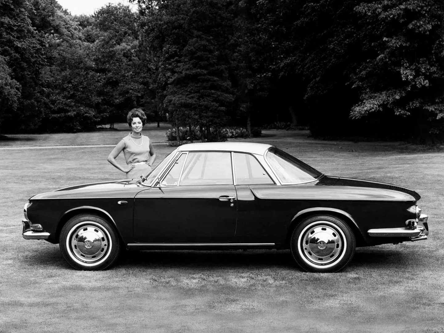 Volkswagen_Karmann-Ghia_2_generation__Coupe__3.jpg