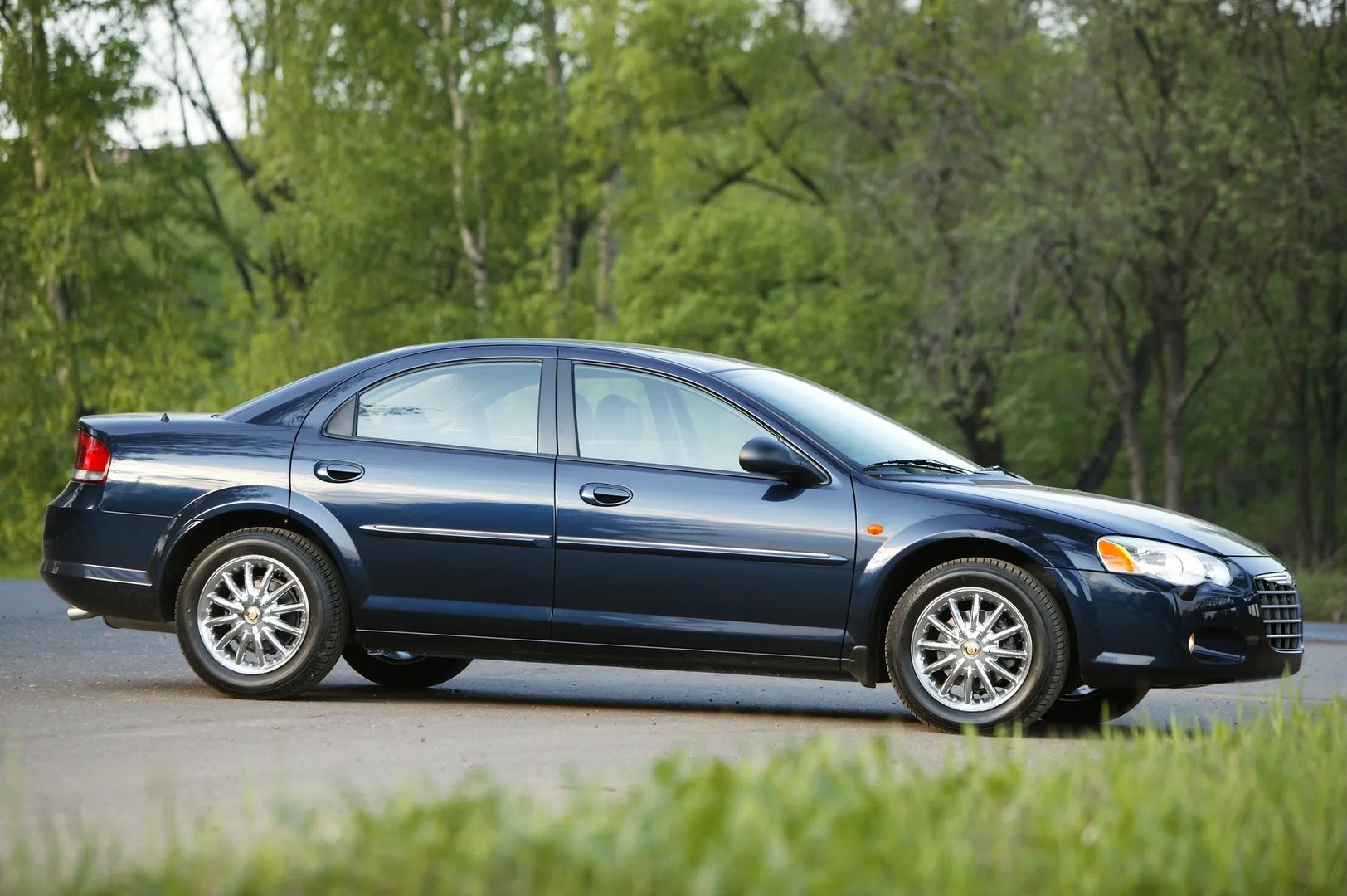 Chrysler_Sebring_2_generation_restyling__Sedan__4.jpg