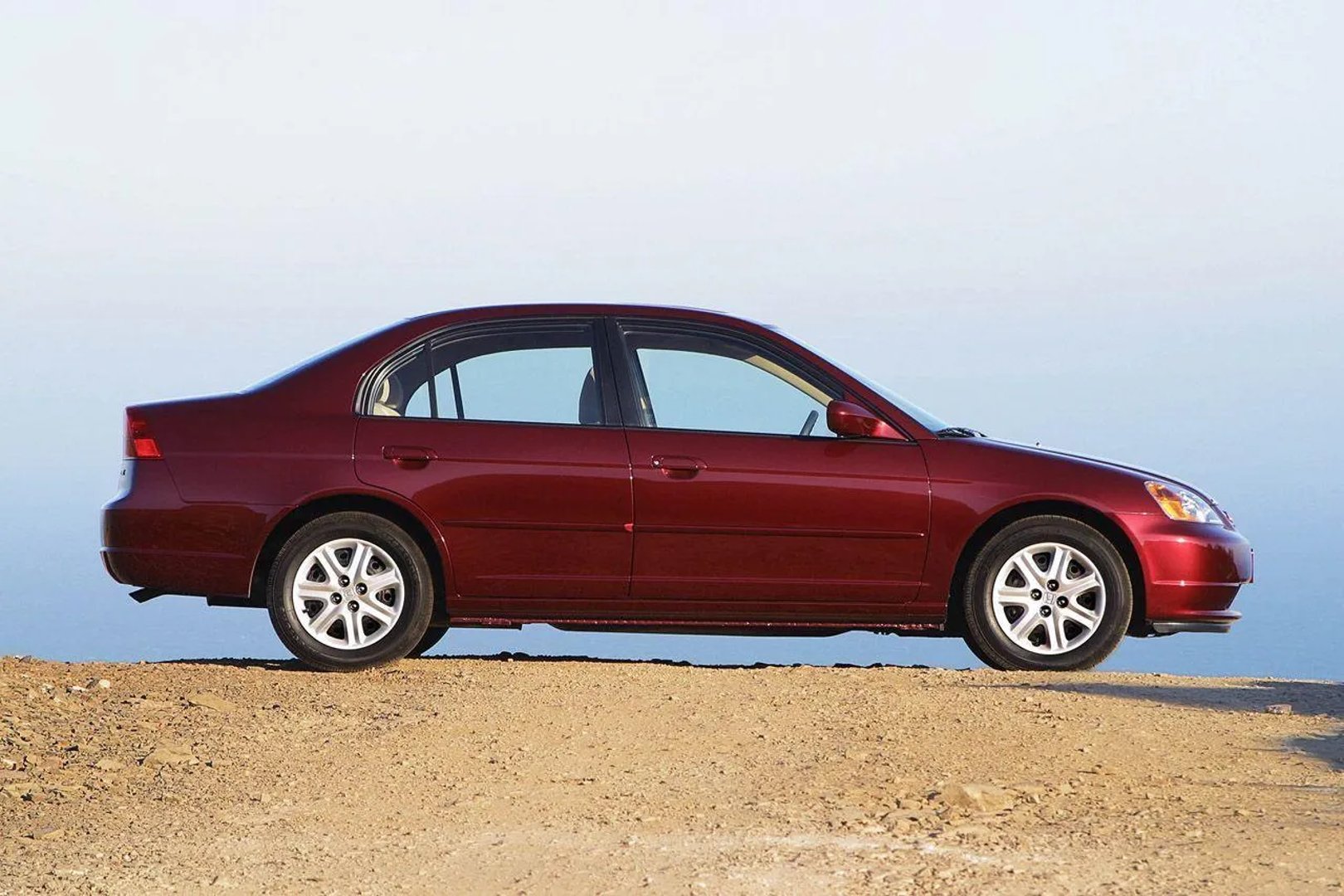 Honda_Civic_7_generation_restyling__Sedan__12.jpg