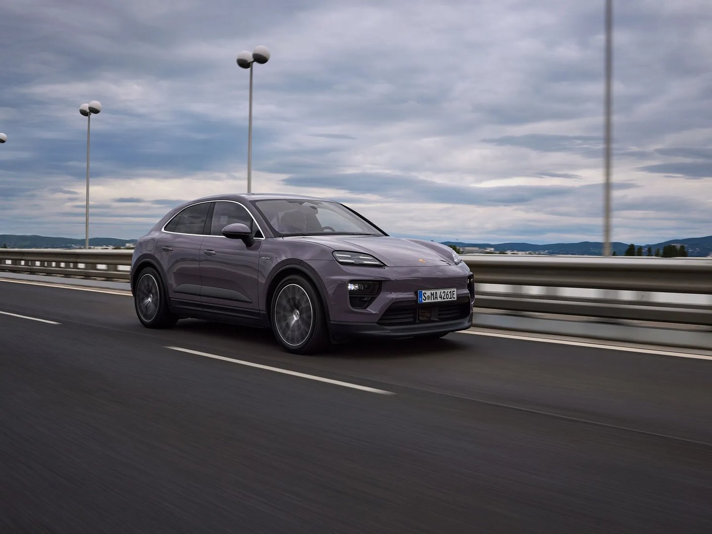 porsche_Macan_2_generation__SUV_5-doors__9.jpg