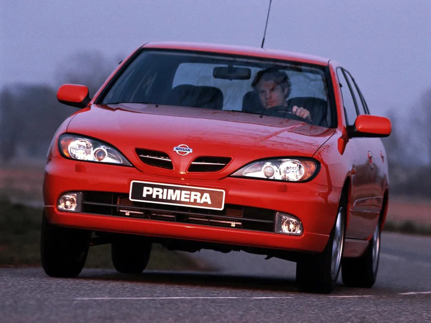 Nissan Primera 2 generation, restyling  Sedan