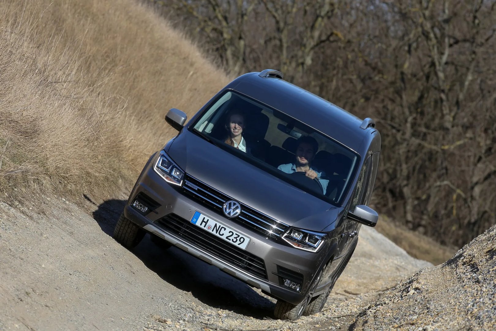 Volkswagen_Caddy_4_generation__Compact_Van__13.jpg
