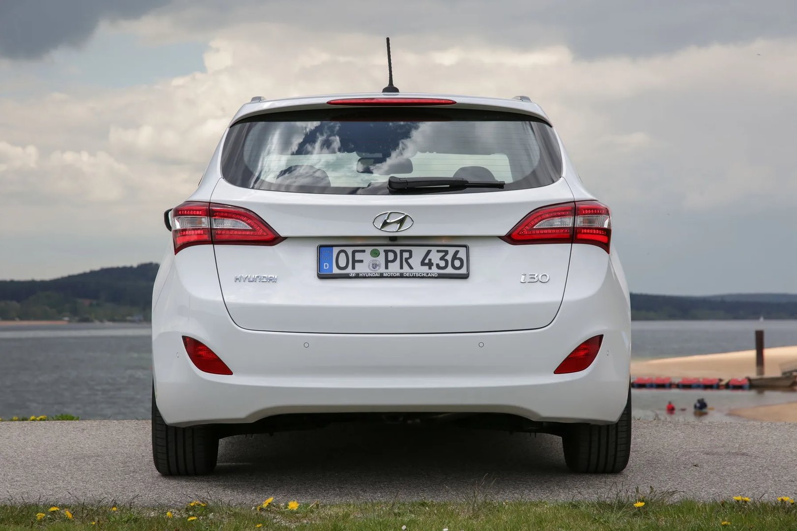 Hyundai_i30_2_generation_restyling__Estate_5-door__5.jpg