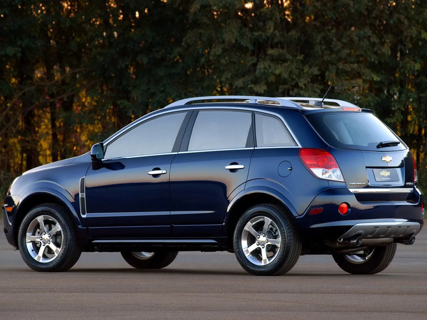 Chevrolet_Captiva_Sport_1_generation_restyling__SUV_5-doors__2.jpg