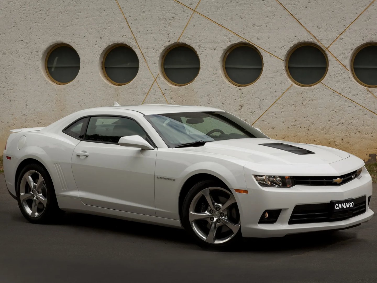 Chevrolet_Camaro_5_generation_restyling__Coupe__1.jpg