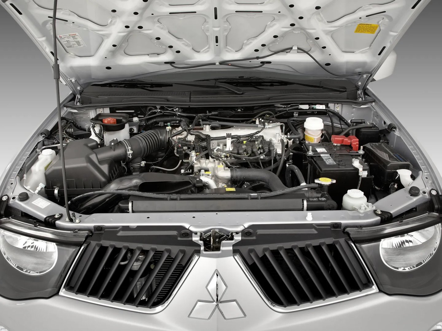 Mitsubishi_L200_4_generation__Pickup_double-cab__7.jpg