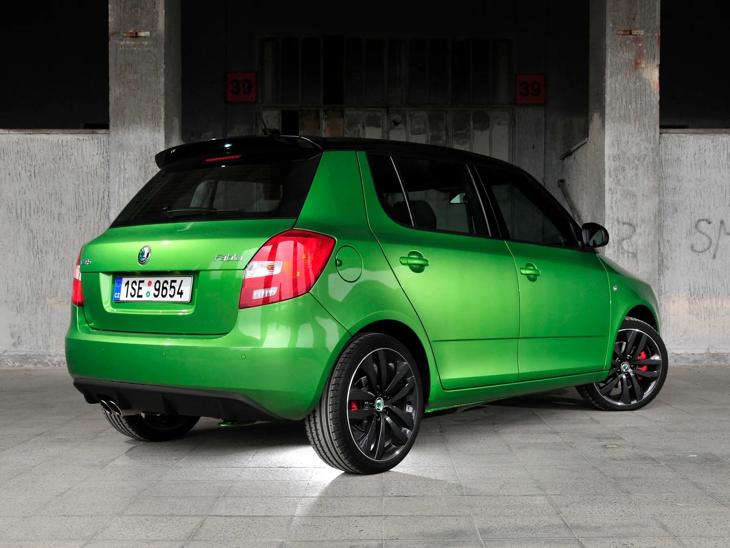 Skoda_Fabia_RS_2_generation__Hatchback_5-door__12.jpg