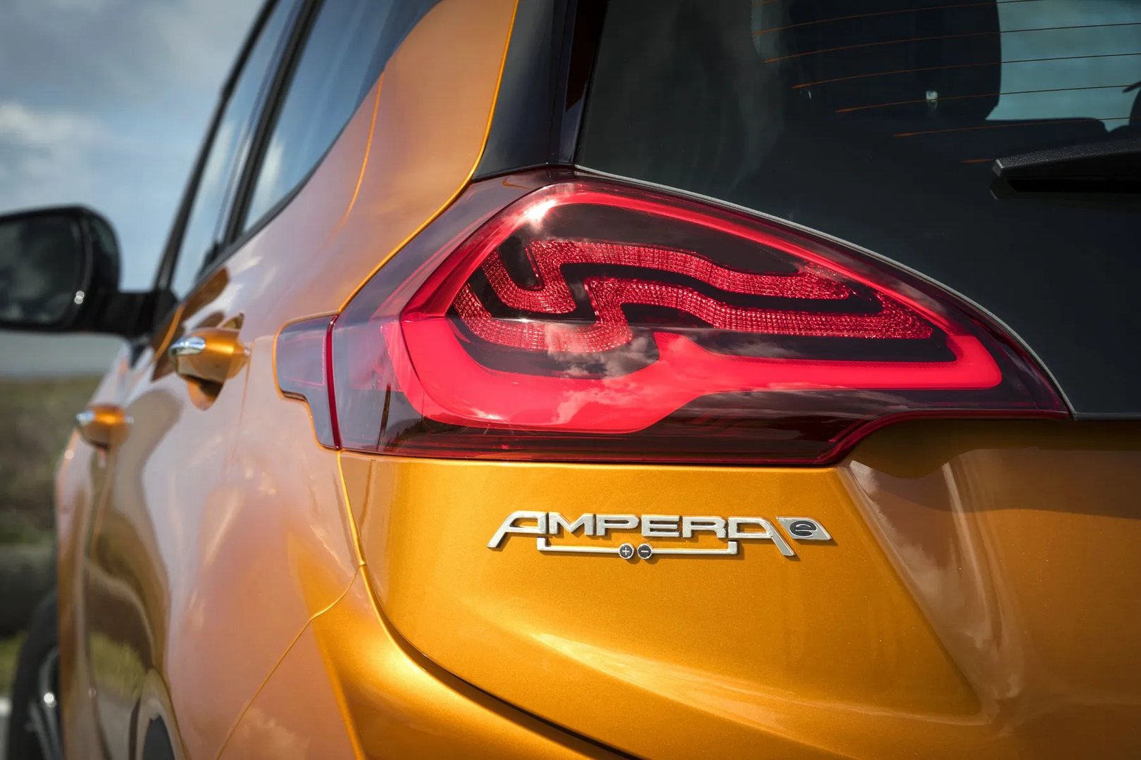 Opel_Ampera_2_generation__Hatchback_5-door__13.jpg