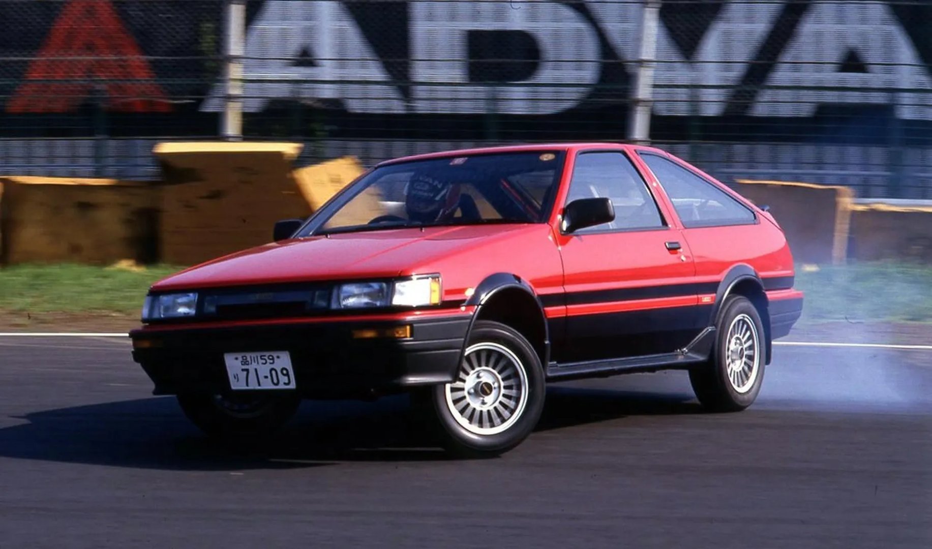 Toyota_Corolla_Levin_4_generation__Hatchback_3-door__5.jpg