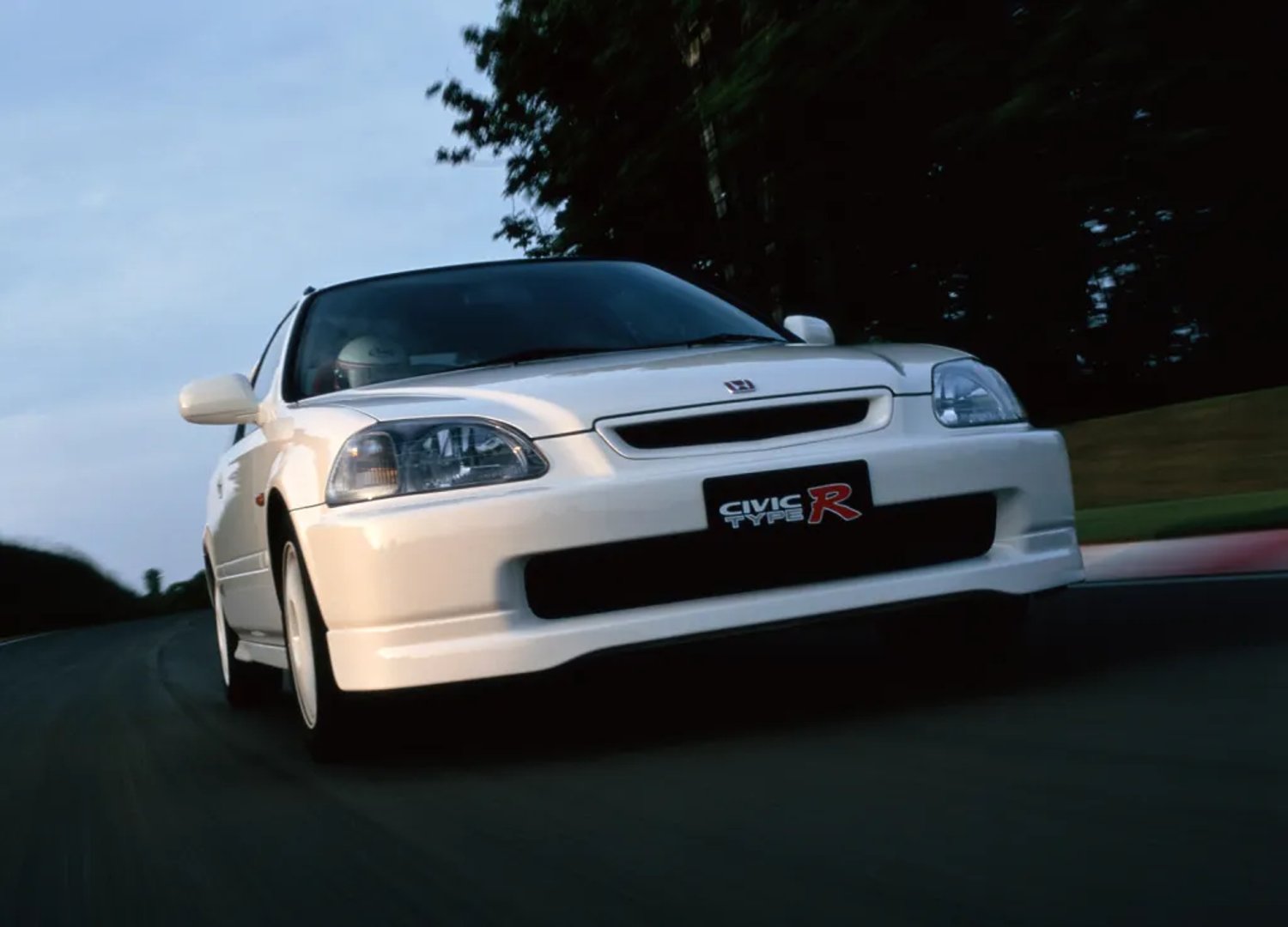 Honda_Civic_Type_R_6_generation__Hatchback_3-door__3.jpg