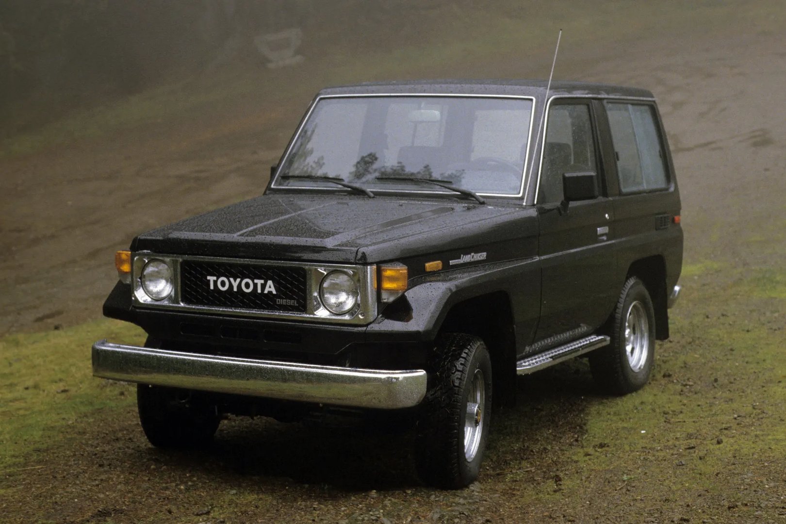 Toyota_LC_8_generation__SUV_3-doors__3.jpg