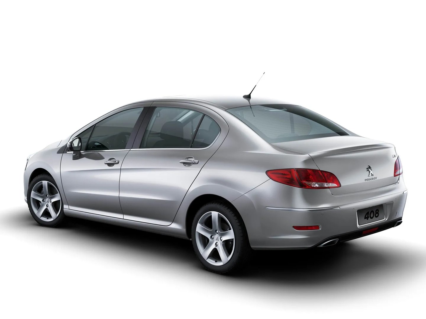Peugeot_408_1_generation__Sedan__4.jpg