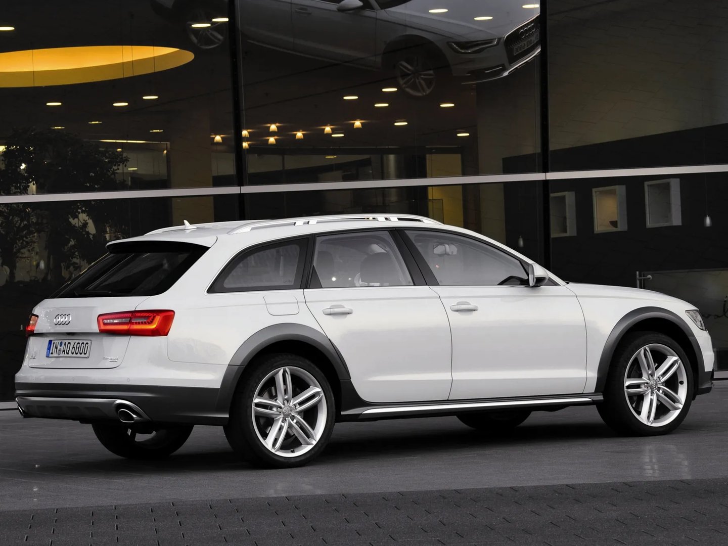 Audi_A6_allroad_3_generation__Estate_5-door__11.jpg