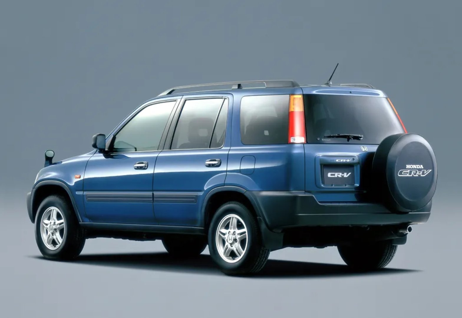 Honda_CR-V_1_generation_restyling__SUV_5-doors__1.jpg