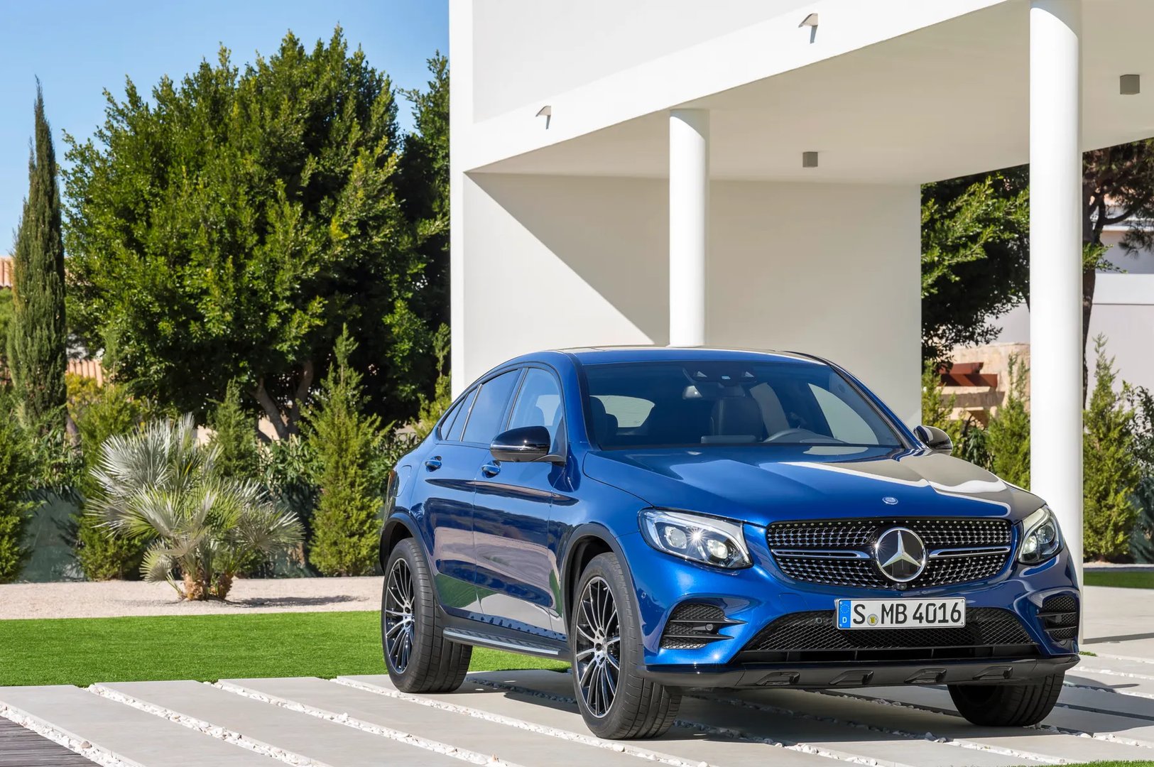 Mercedes_GLC_Coupe_1_generation__SUV_Coupe__6.jpg