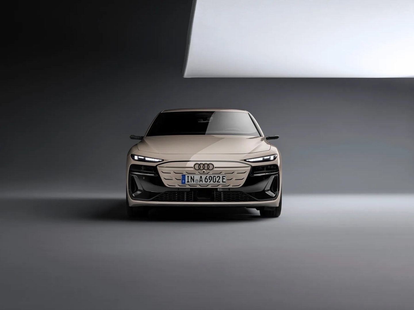 audi_A6_e-tron_1_generation__Liftback__4.jpg