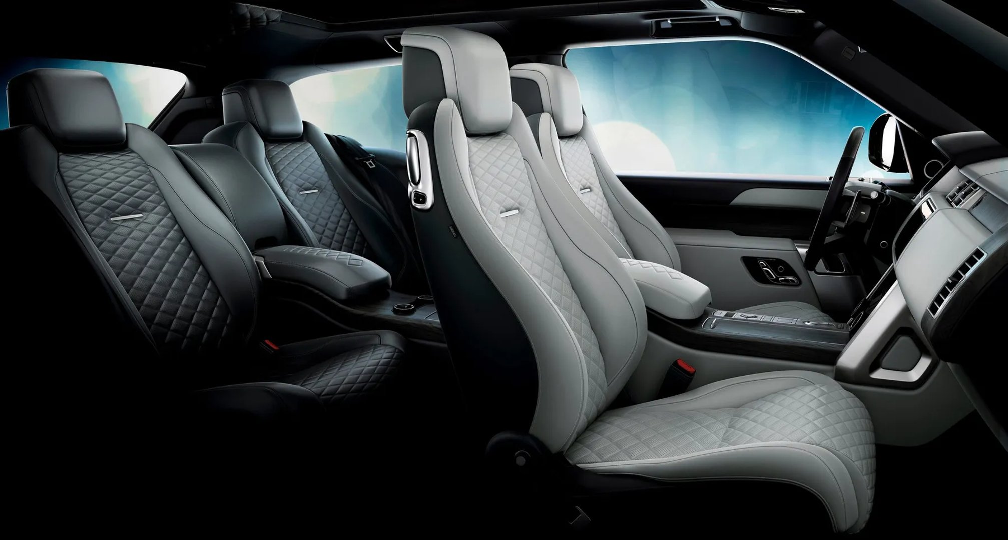 Land Rover_Range_Rover_4_generation_restyling__SUV_3-doors__11.jpg