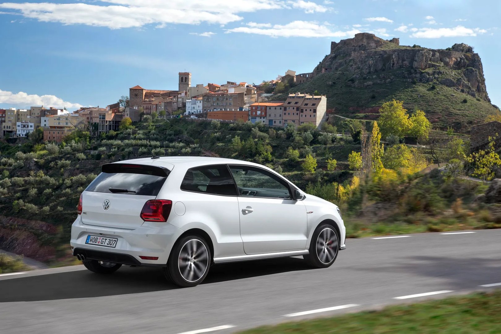 Volkswagen_Polo_GTI_5_generation_restyling__Mini_3-doors__7.jpg