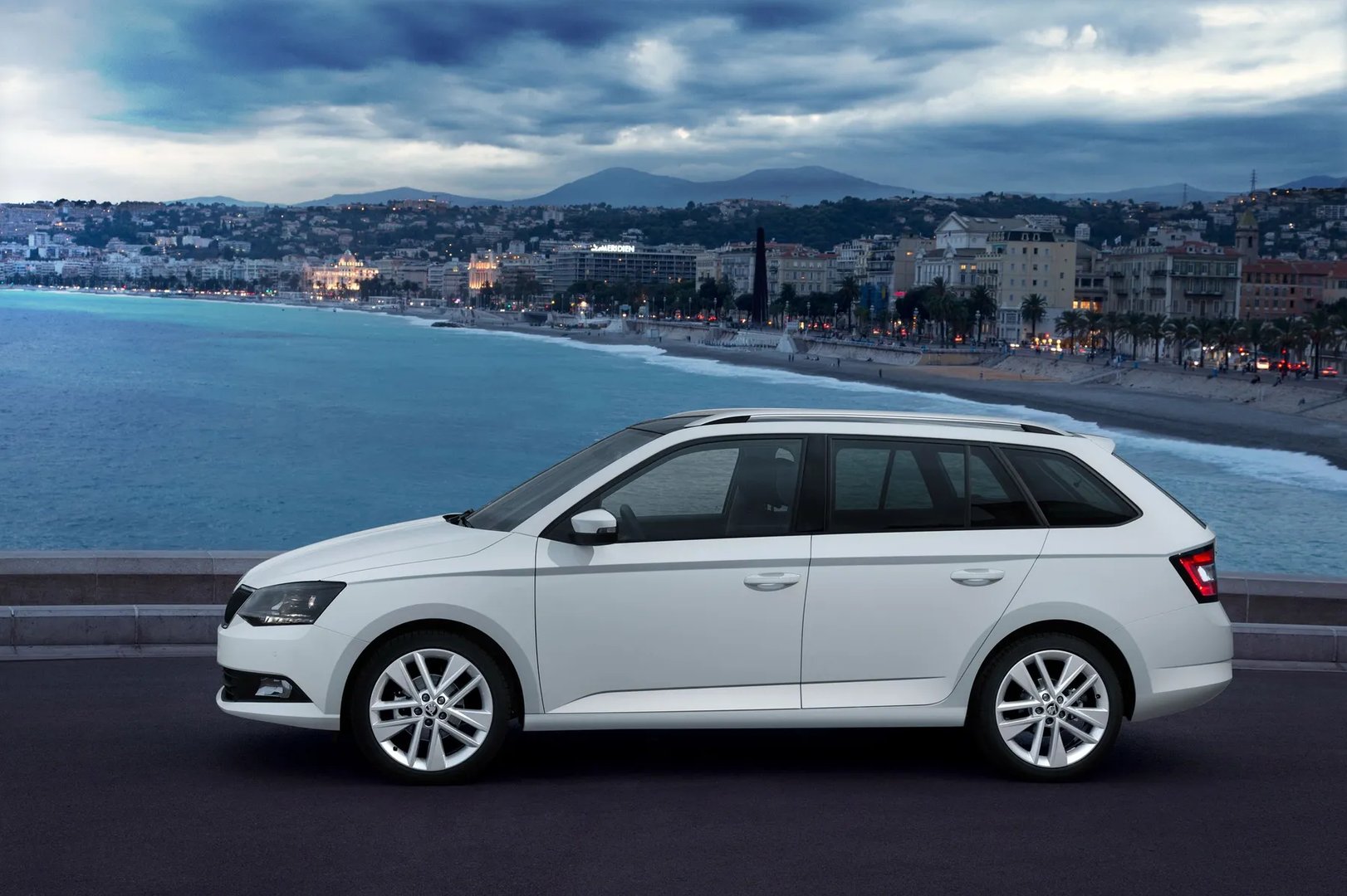 Skoda_Fabia_3_generation__Estate_5-door__3.jpg