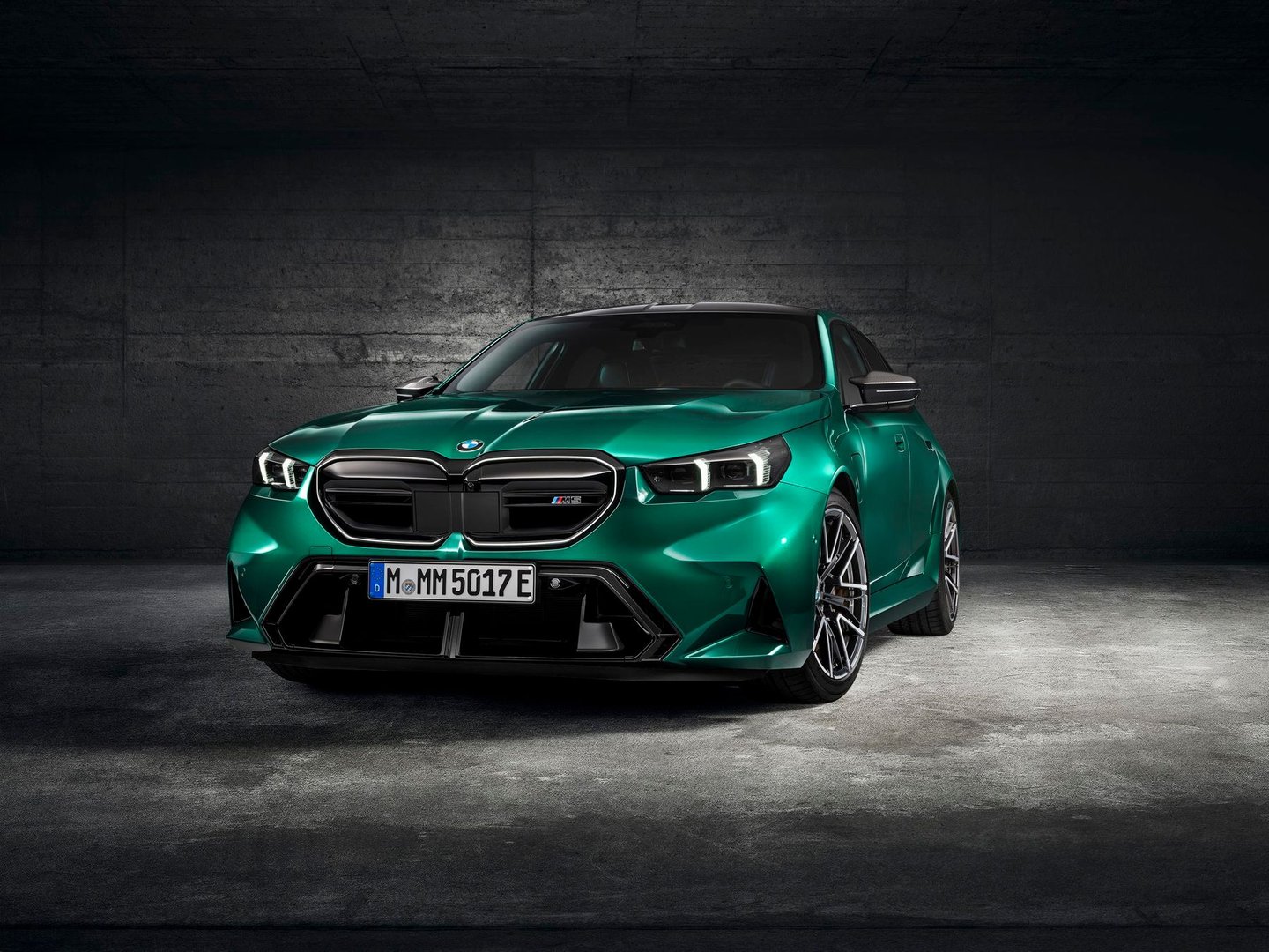 BMW M5 7 generation  Sedan 