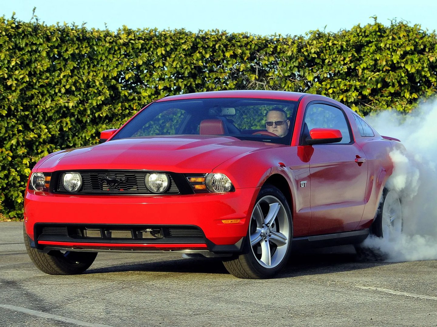 Ford_Mustang_5_generation_restyling__Coupe__4.jpg
