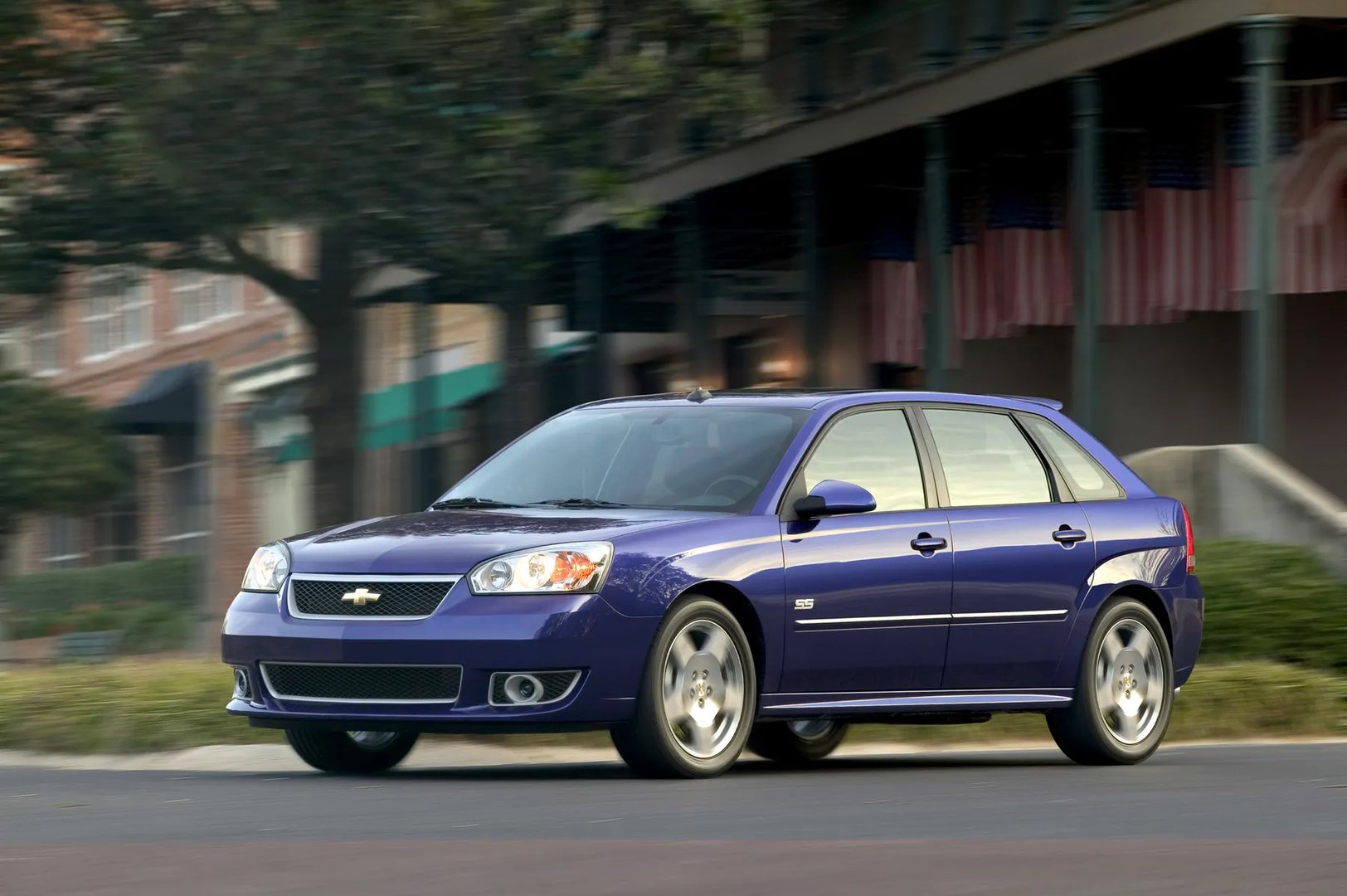 Chevrolet_Malibu_6_generation_restyling__Hatchback_5-door__1.jpg