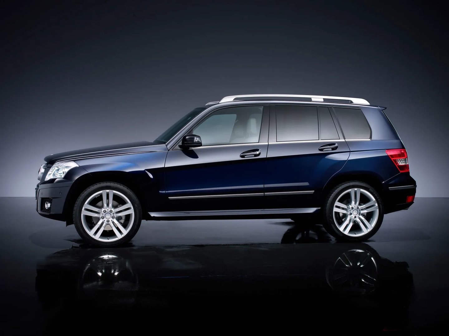 Mercedes_GLK-Class_1_generation__SUV_5-doors__6.jpg