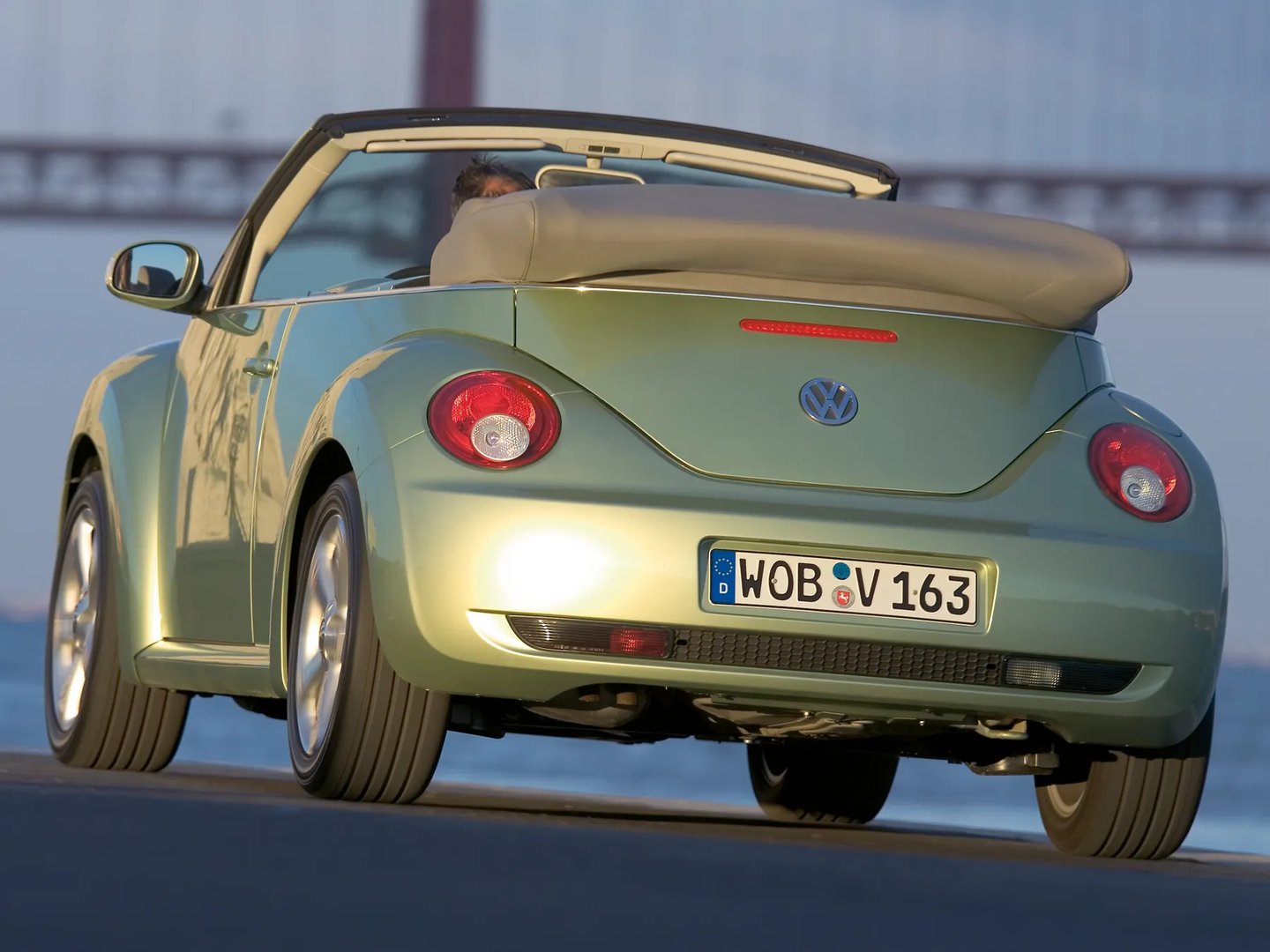 Volkswagen_Beetle_1_generation_restyling__Cabrio__12.jpg