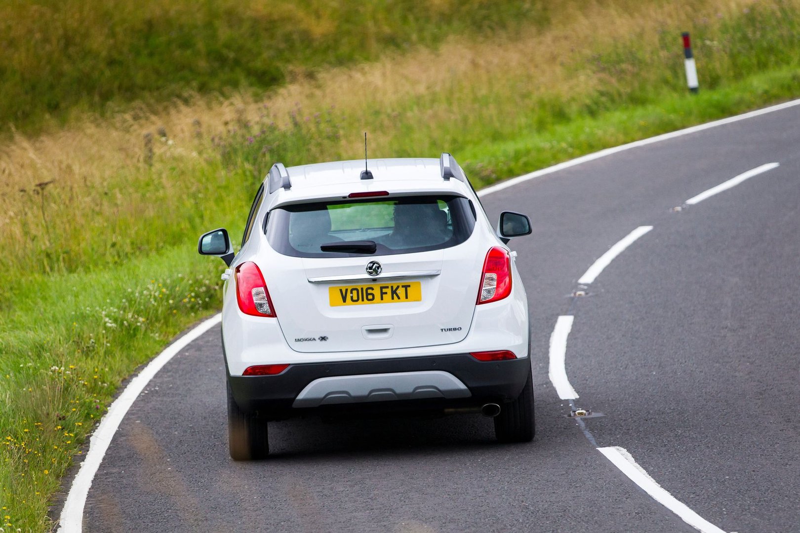 vauxhall_Mokka_1_generation_restyling__SUV_5-doors__6.jpg