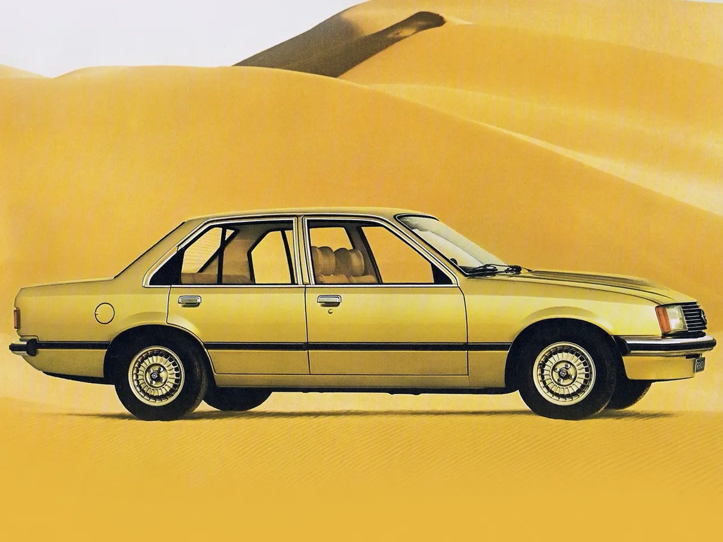 Opel_Rekord_5_generation__Sedan__1.jpg
