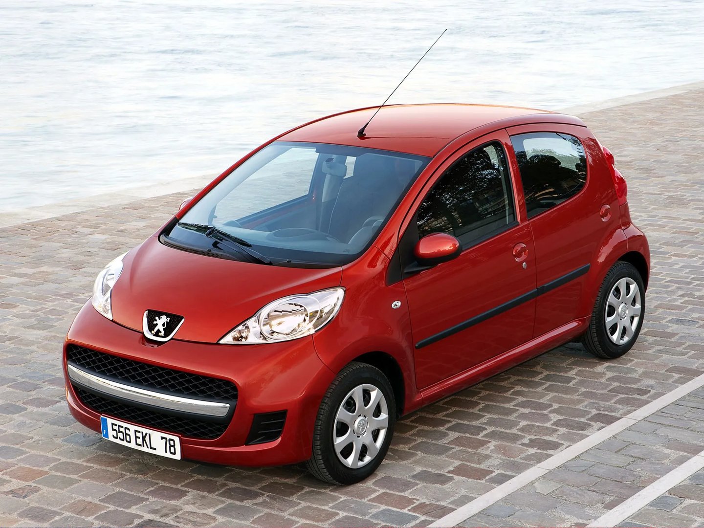 Peugeot 107 1 generation, restyling  Mini 5-doors