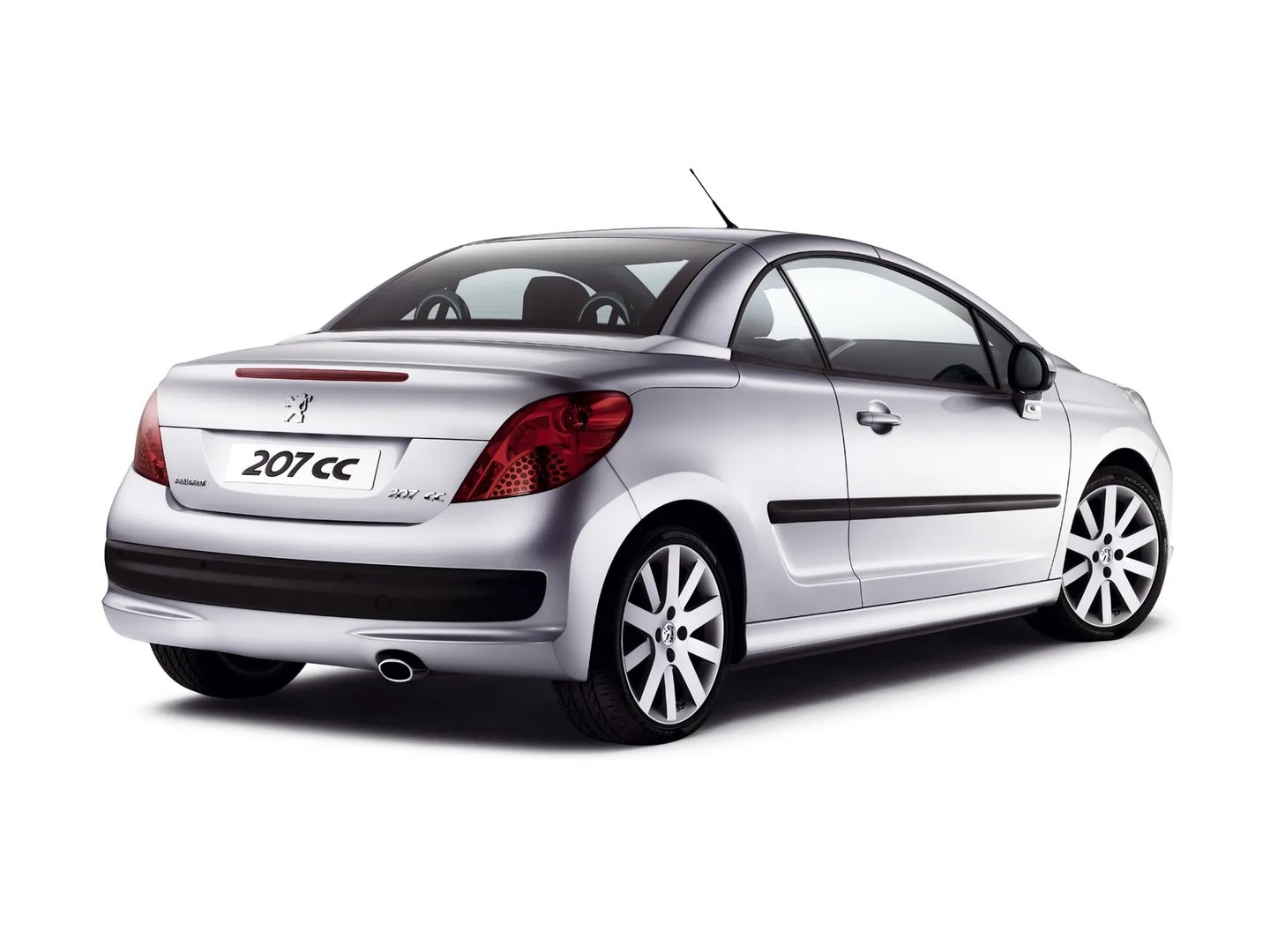 Peugeot_207_1_generation__Cabrio__3.jpg