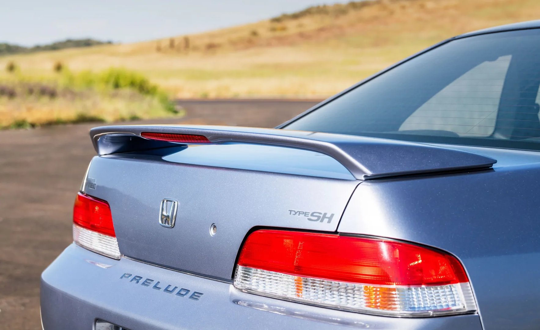 Honda_Prelude_5_generation__Coupe__11.jpg