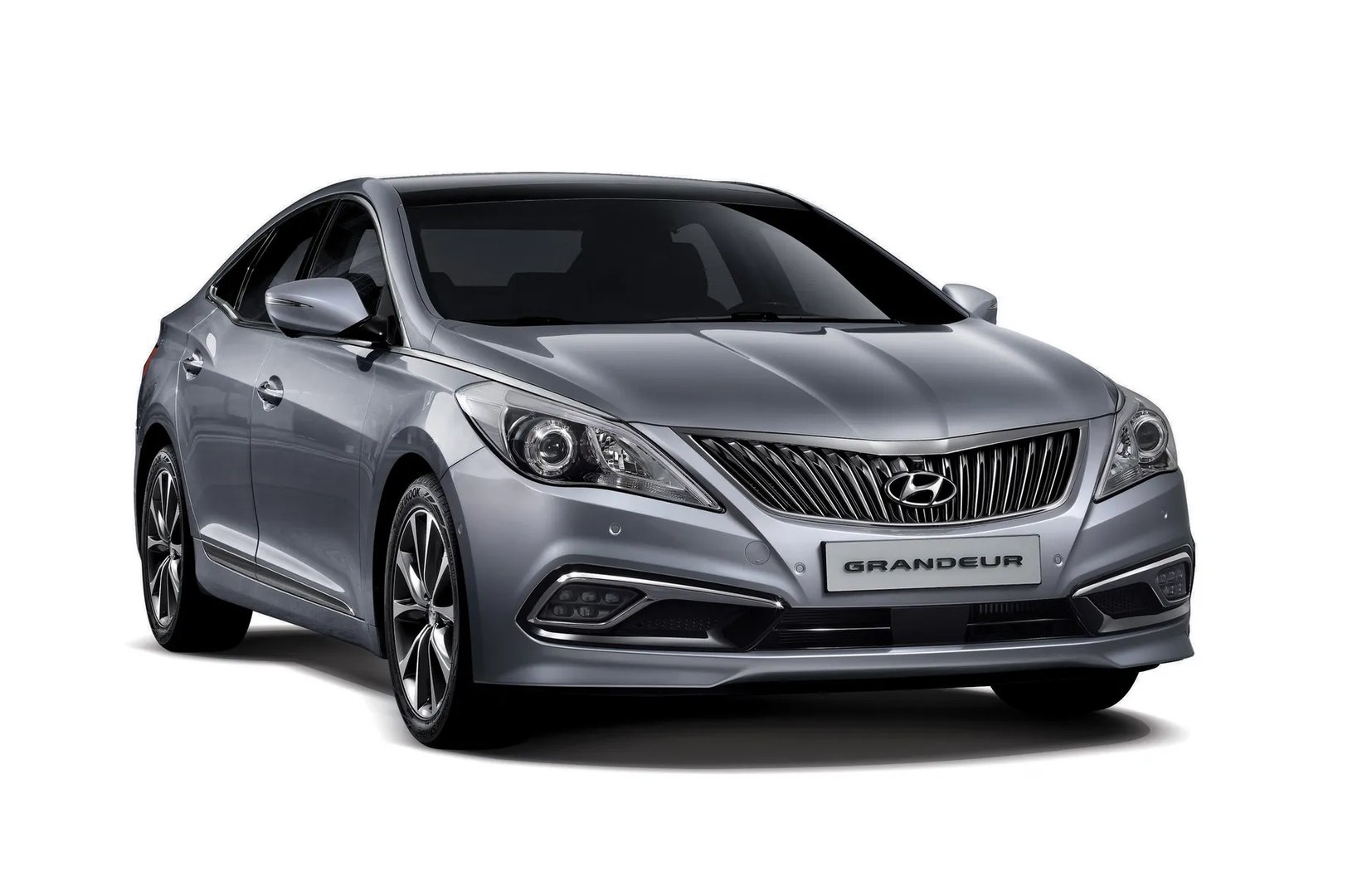 Hyundai_Grandeur_5_generation_restyling_2__Sedan__5.jpg