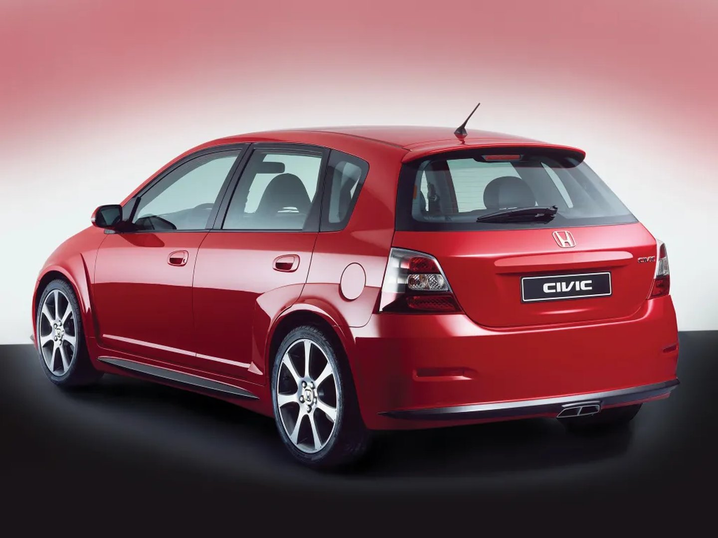 Honda_Civic_7_generation_restyling__Hatchback_5-door__1.jpg