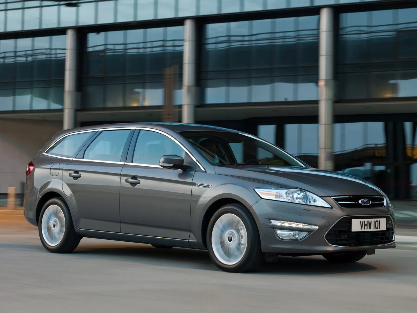 Ford_Mondeo_4_generation_restyling__Estate_5-door__8.jpg