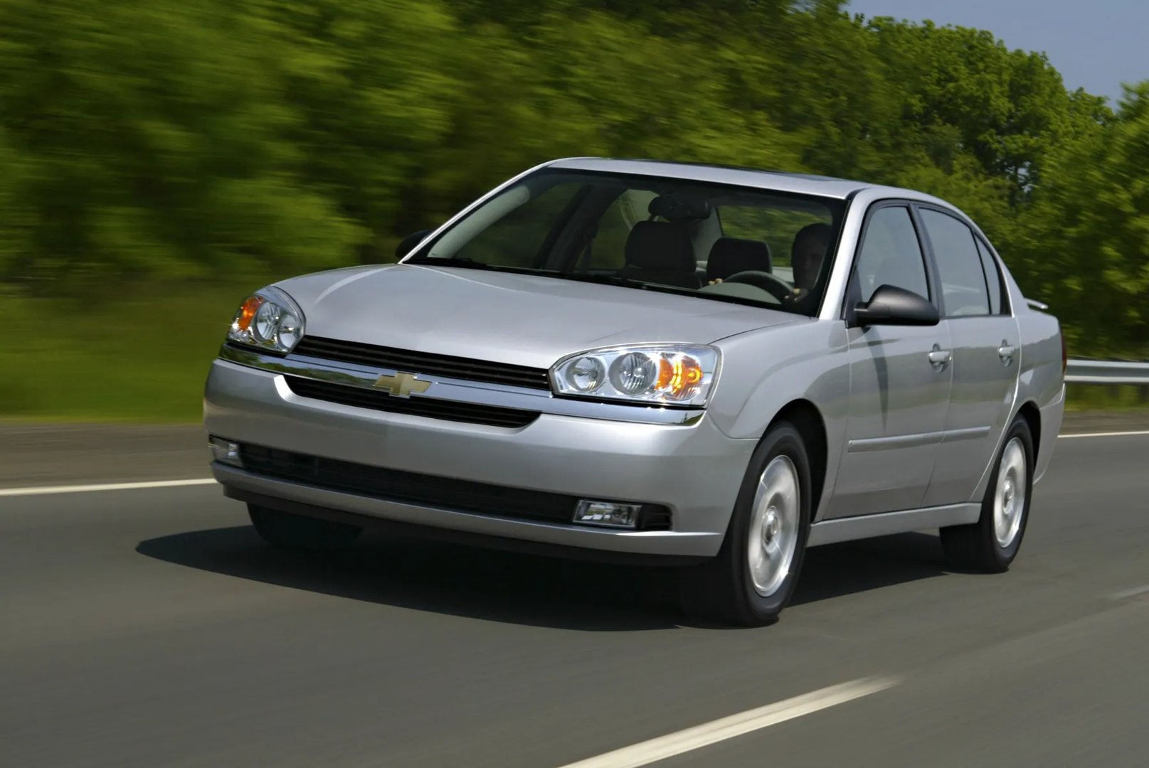 Chevrolet_Malibu_6_generation__Sedan__4.jpg