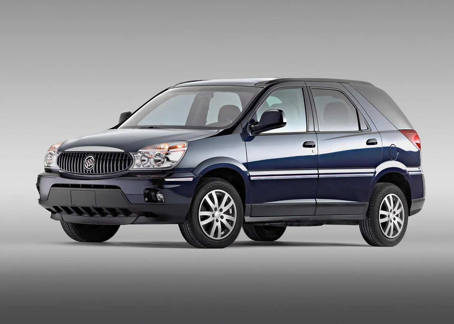 Buick_Rendezvous_1_generation__SUV_5-doors__1.jpg