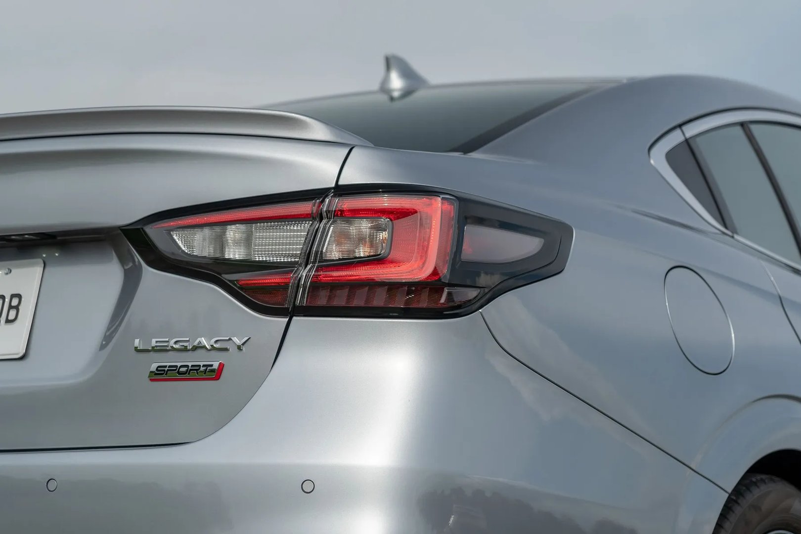 Subaru_Legacy_7_generation__Sedan__8.jpg