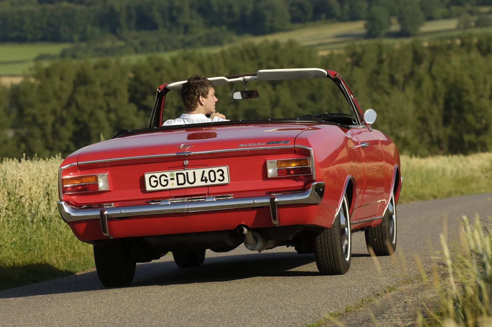 Opel_Rekord_3_generation__Cabrio__5.jpg