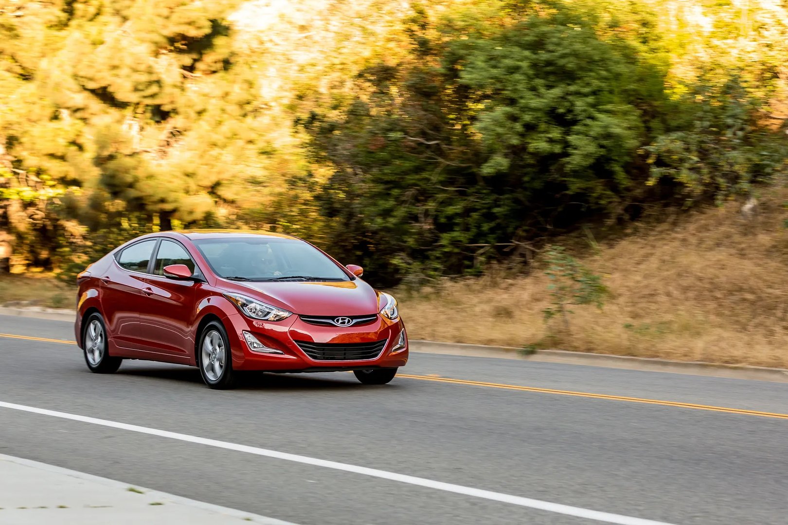Hyundai_Elantra_5_generation_restyling__Sedan__4.jpg