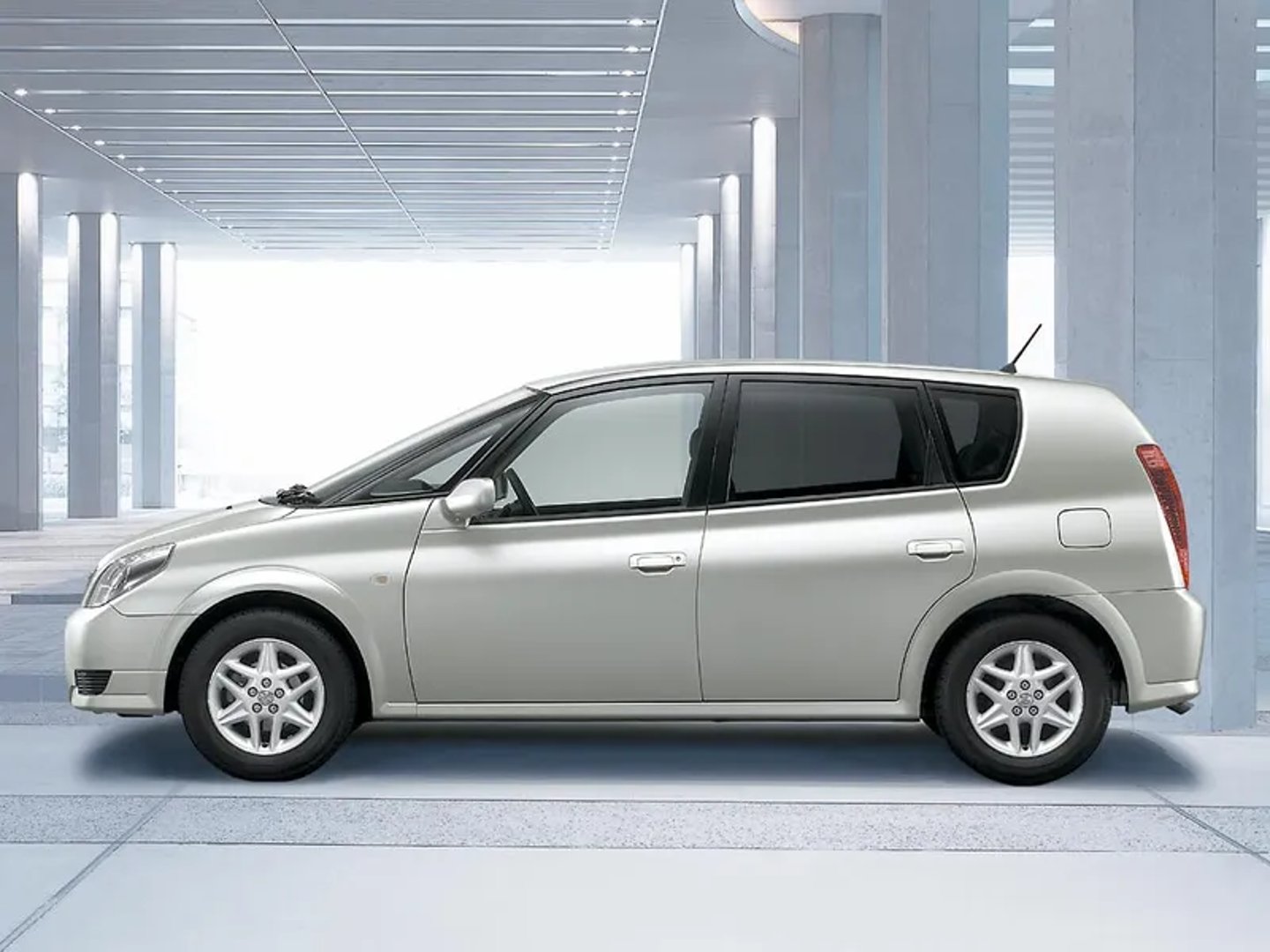 Toyota_Opa_1_generation_restyling__Estate_5-door__1.jpg