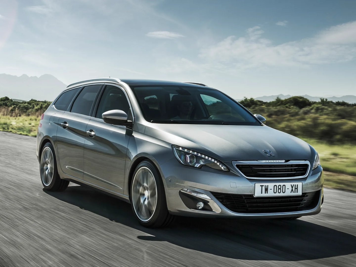 Peugeot_308_2_generation__Estate_5-door__13.jpg