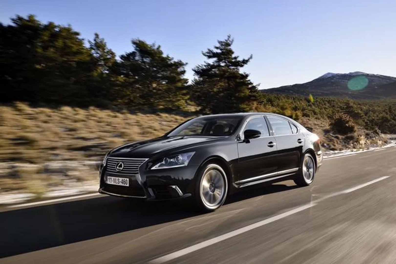Lexus_LS_4_generation_restyling__Sedan_Long__4.jpg