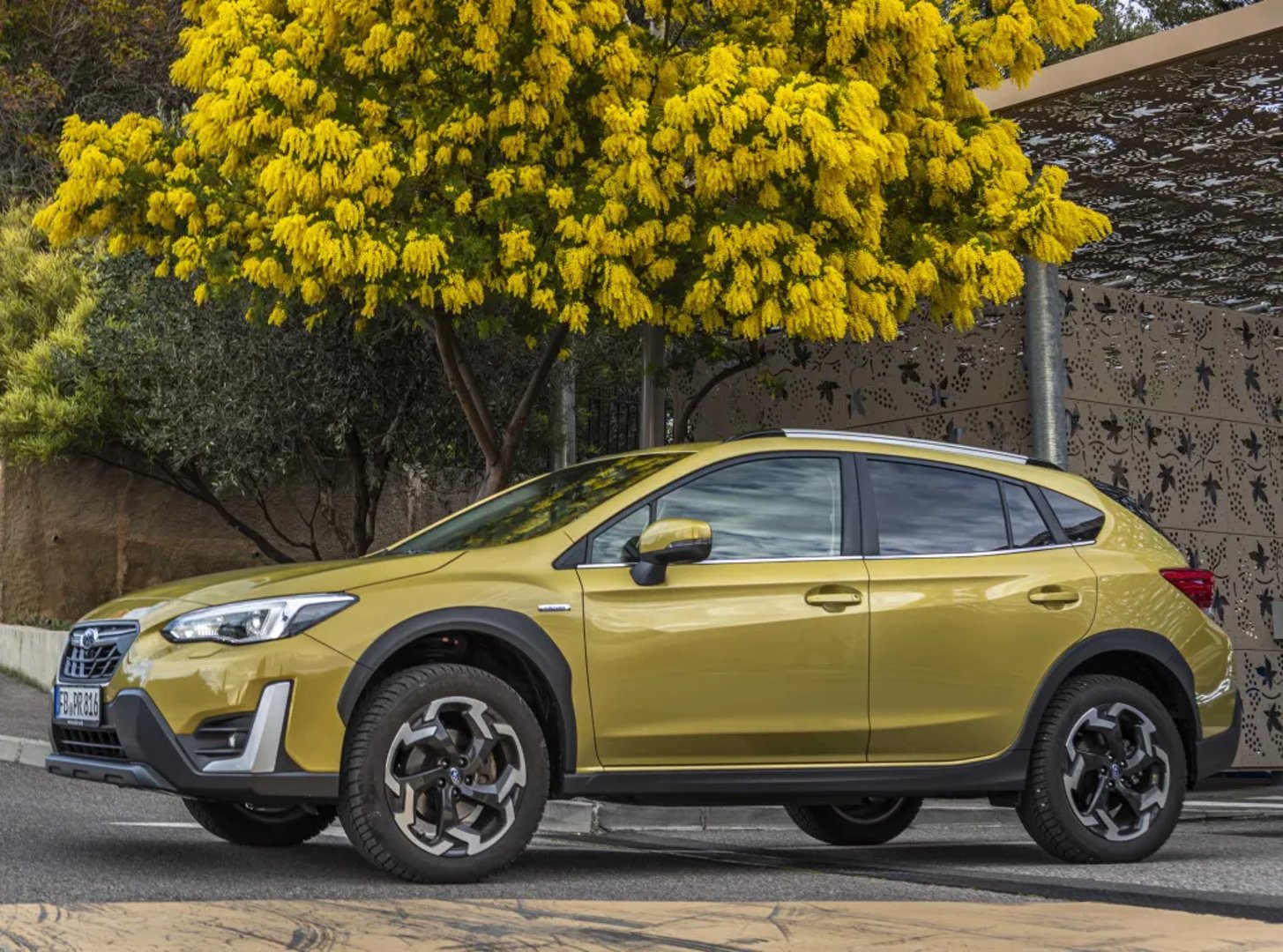 Subaru_XV_2_generation_restyling__SUV_5-doors__1.jpg
