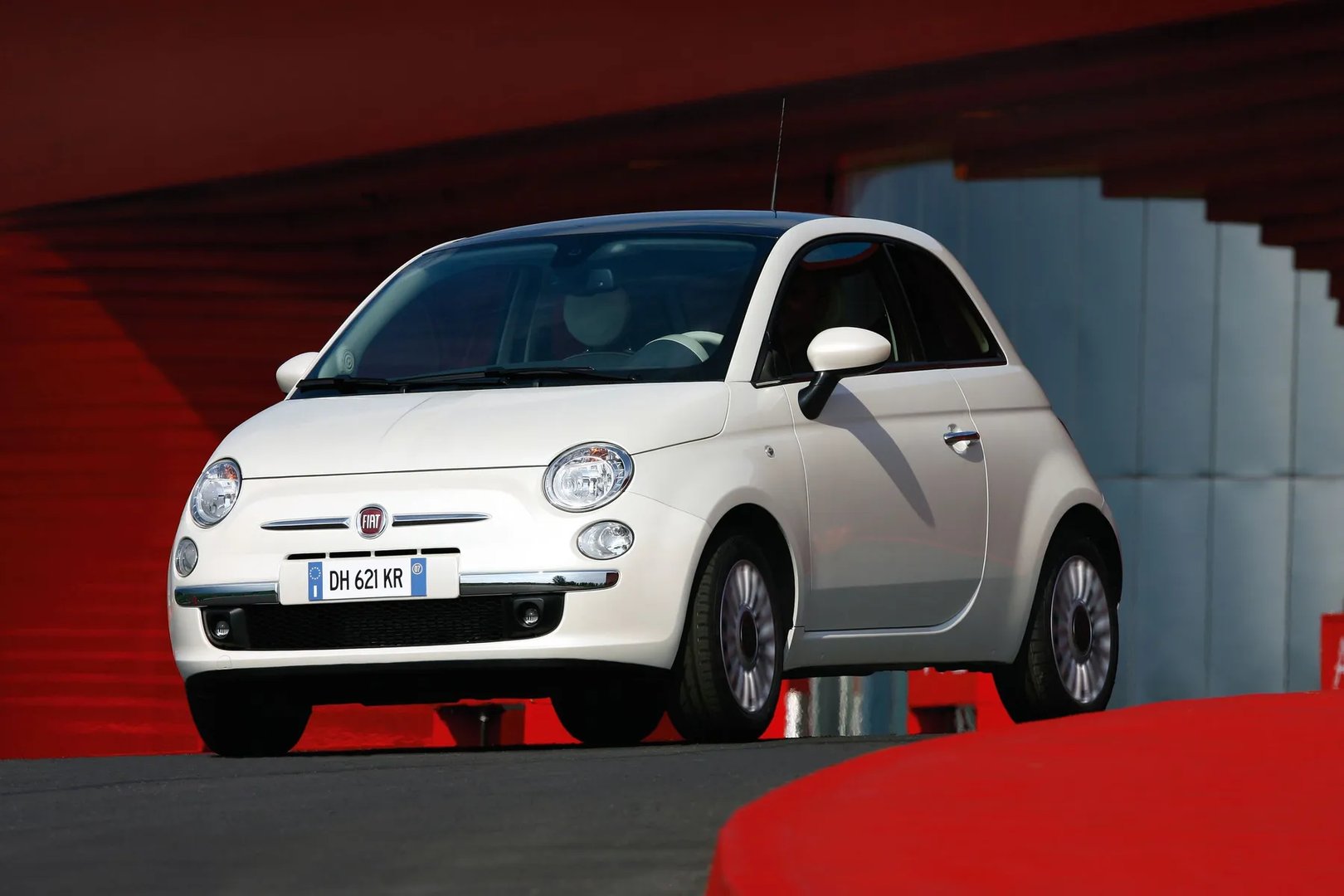 Fiat_500_2_generation__Mini_3-doors__12.jpg