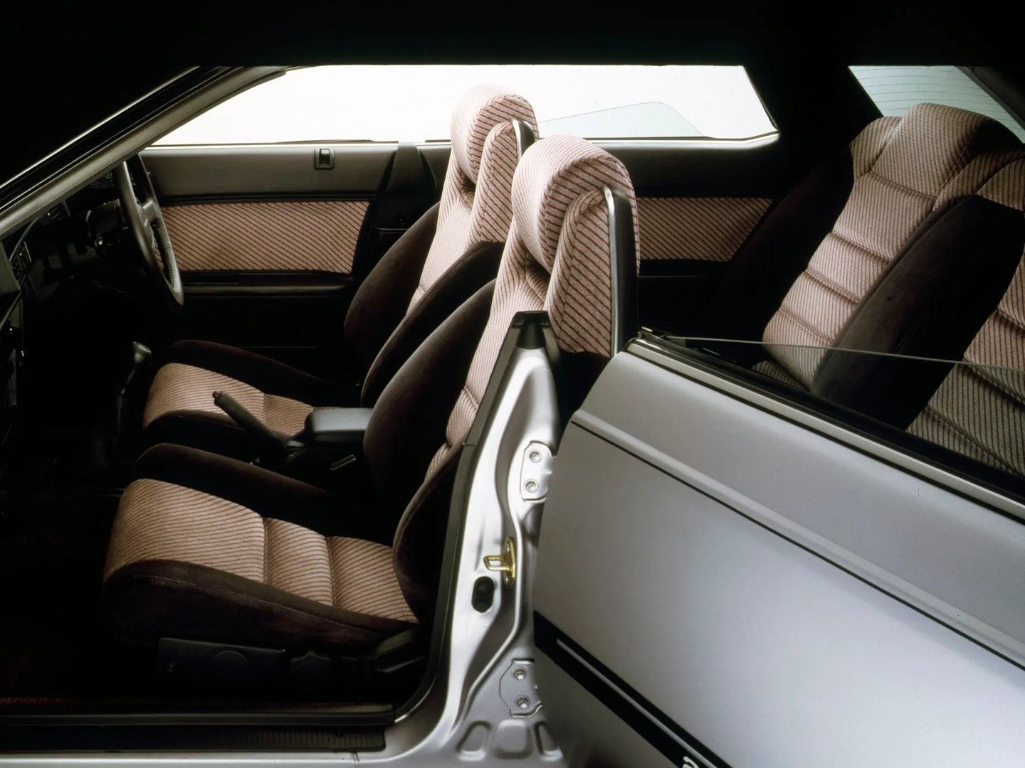 Toyota_Carina_ED_1_generation__Sedan_Hardtop__8.jpg
