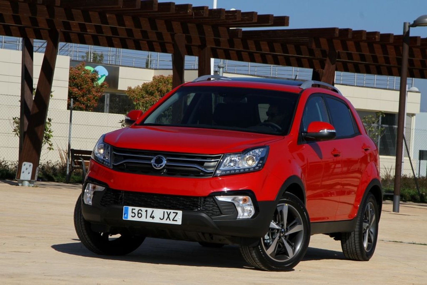ssangyong_Korando_3_generation_restyling_2__SUV_5-doors__21.jpg