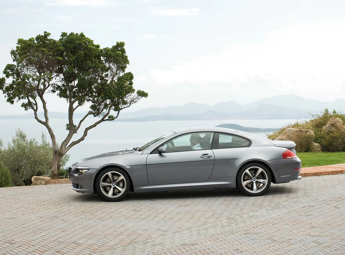 BMW_6_series_2_generation_restyling__Coupe__4.jpg