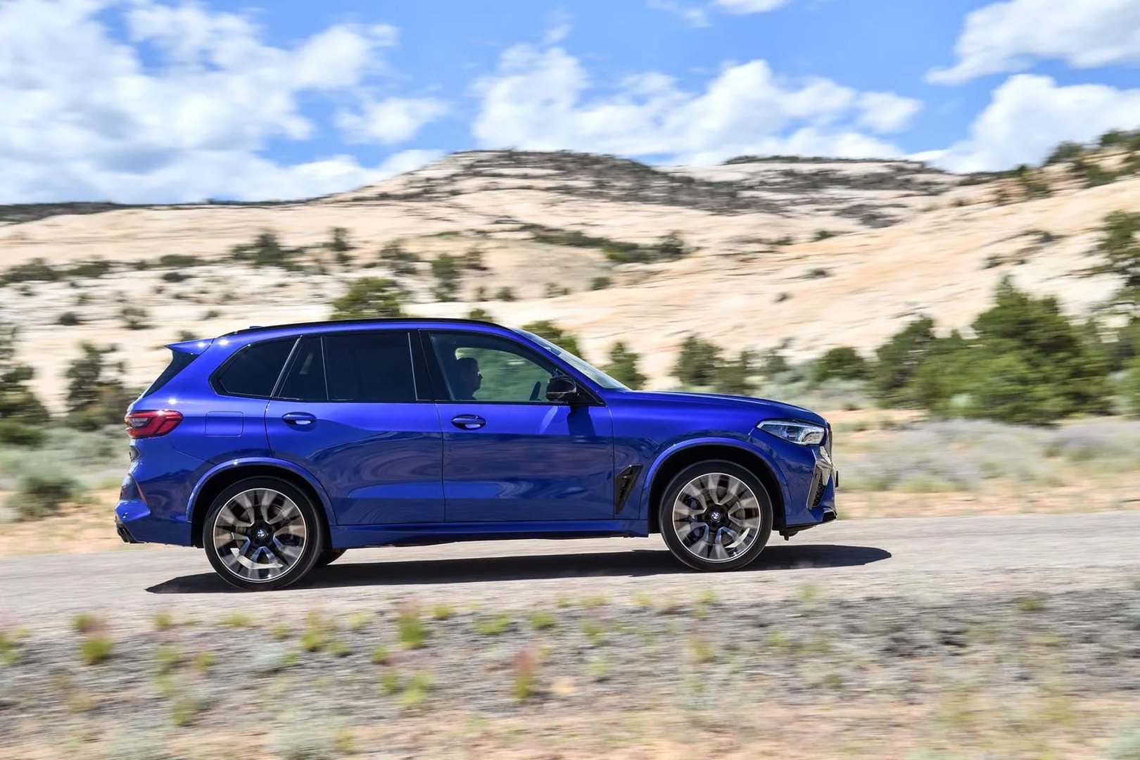 BMW_X5_M_3_generation__SUV_5-doors__3.jpg